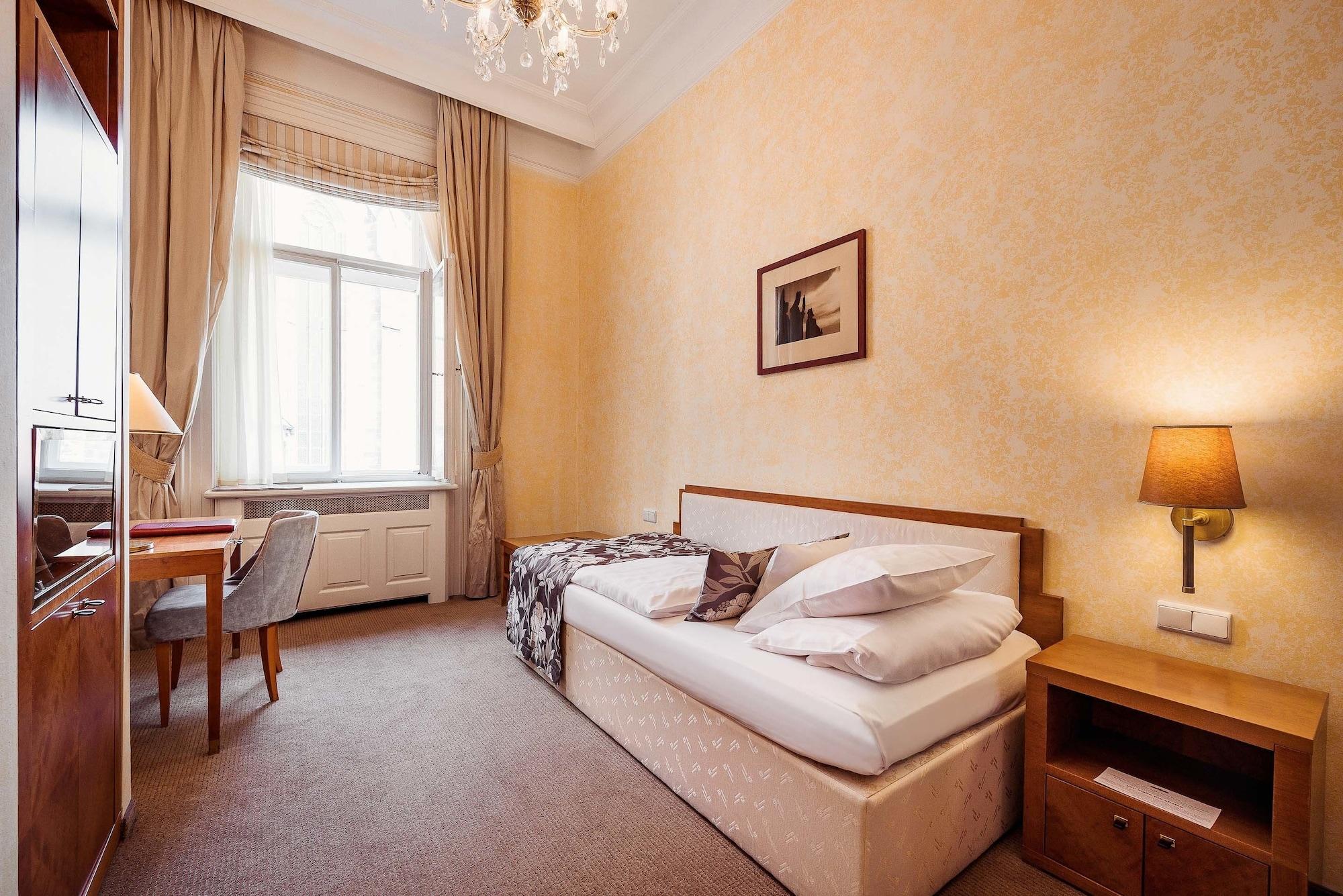 Ventana Hotel Прага Екстер'єр фото