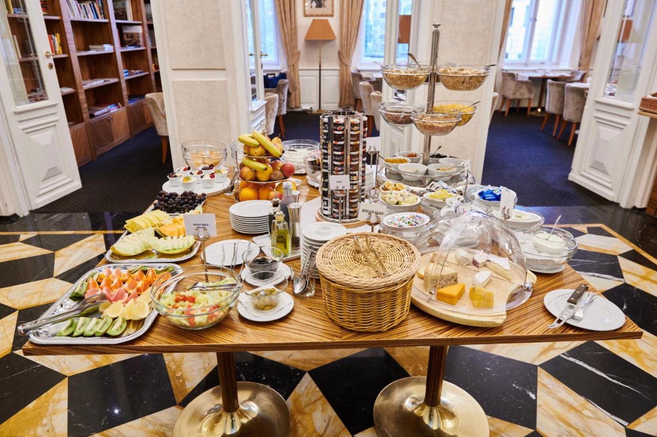 Ventana Hotel Прага Екстер'єр фото